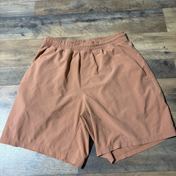 lululemon athletica Men's Shorts - Picture 1 of 7